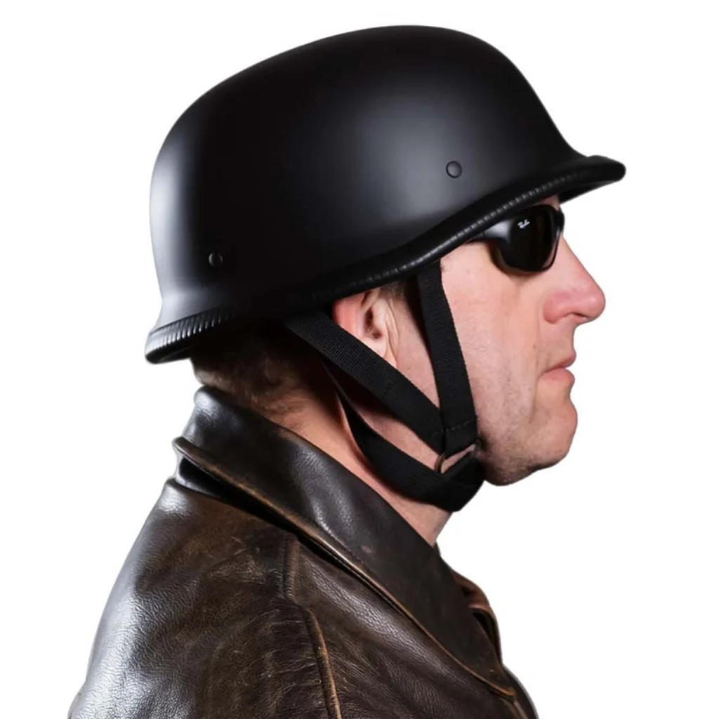 Classic Vintage Design Motorcycle Helmet - Image 2