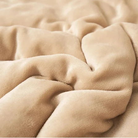 Luxurious Fleece Throw Blanket Cozy Comfort and Warmth - Image 7